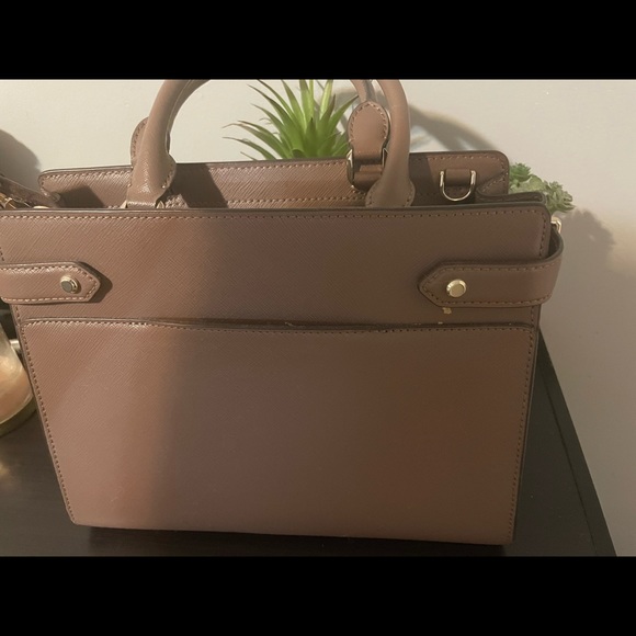 NEW MINT CONDITION KATE SPADE PURSE - Picture 3 of 4